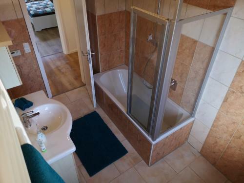 Apartamento Ferienwohnungen-oberkochen.de Stadtherberge Sperberstra�e
