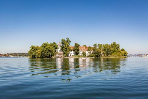 Apartamento Ferienwohnungen Chiemgauer Seengl�ck