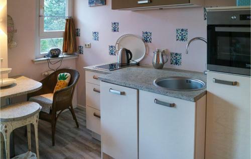 Amazing Apartment In K�hlungsborn With Internet