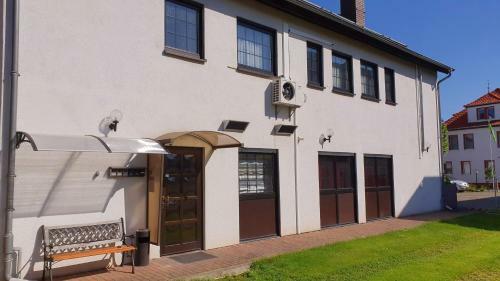 Hostal Prestige Bistro & Pension