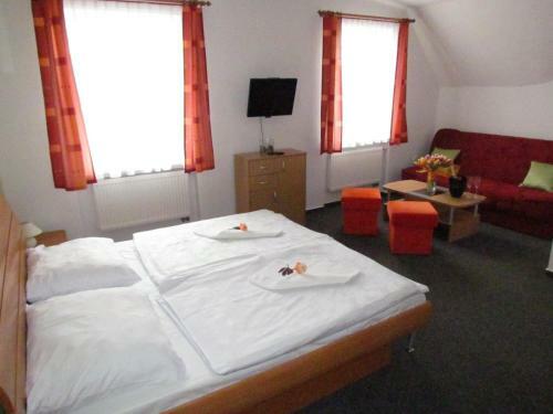 Hostal Penzion Oregano T?ebo?