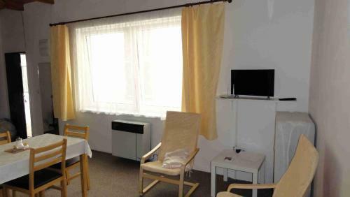 Hostal Penzion U Hradeb