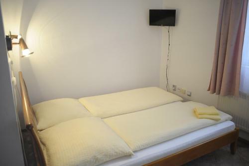 Hostal Penzion Eden