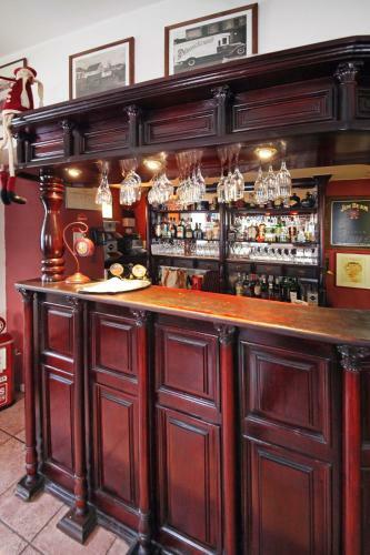 Hostal Penzion A Restaurace Star� Roudn�