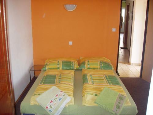 Hostal Penzion Orion Hovorany