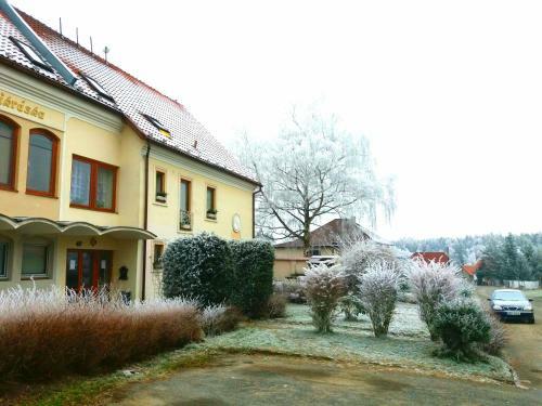 Hotel Sedmikr�ska