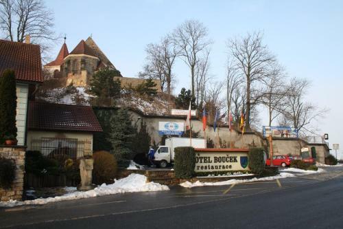 Hotel Bou?ek