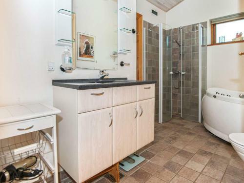 Two-bedroom Holiday Home In Ebeltoft 13