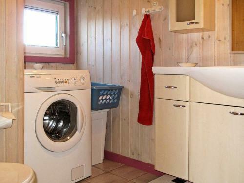 Three-bedroom Holiday Home In Ulfborg 25