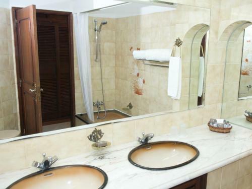 Vale Do Garrao Villas
