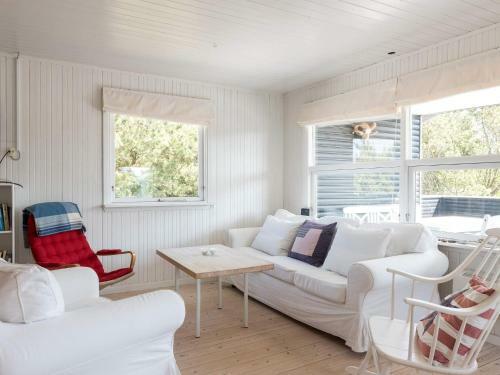 Holiday Home Fan� Lxxiv