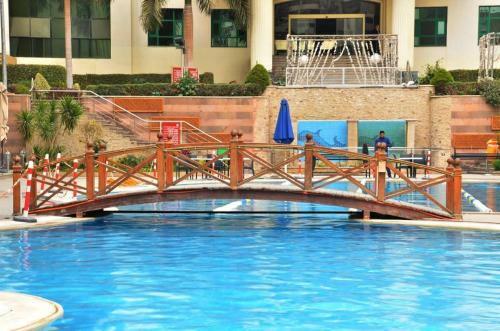 Hotel Paradise Home City Stars