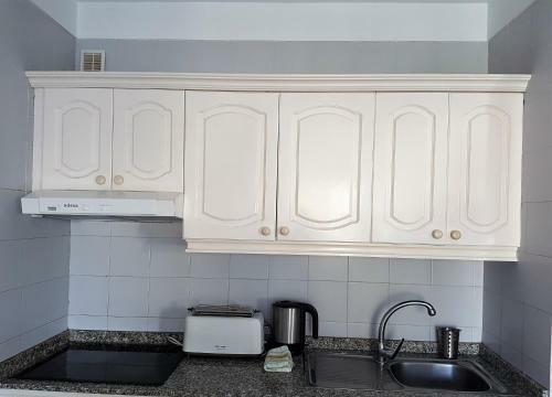Pool View Apartment In Playa Fanabe
