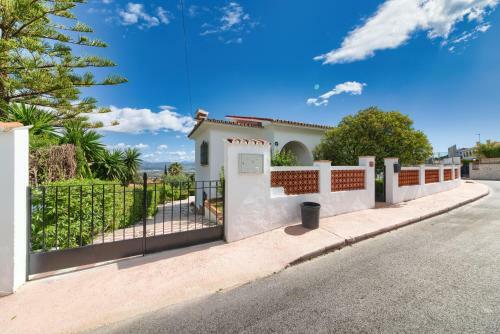 Holidays2alhaurin Casa Andaluza Con Piscina