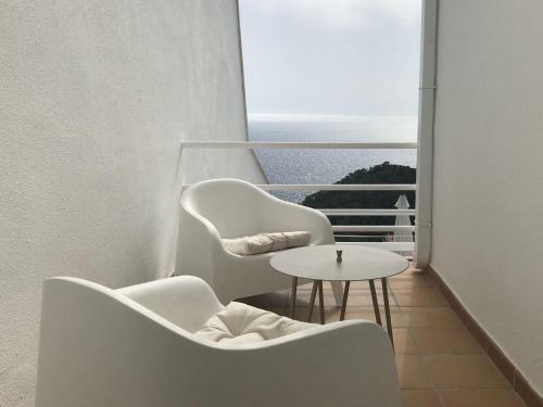 Begur Apartment Sleeps 6 With Pool Air Con And Wifi