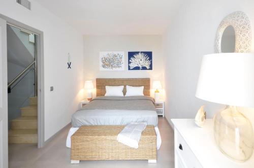 Begur Apartment Sleeps 6 With Pool Air Con And Wifi