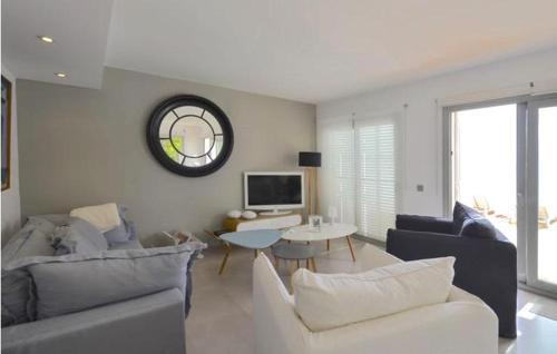 Begur Apartment Sleeps 6 With Pool Air Con And Wifi