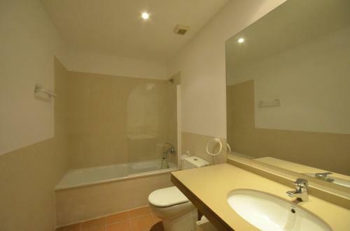 Begur Apartment Sleeps 10 With Pool Air Con And Wifi