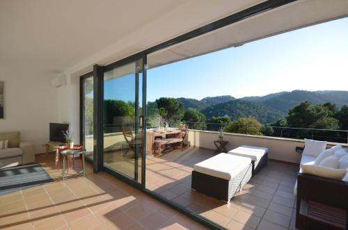 Begur Apartment Sleeps 10 With Pool Air Con And Wifi