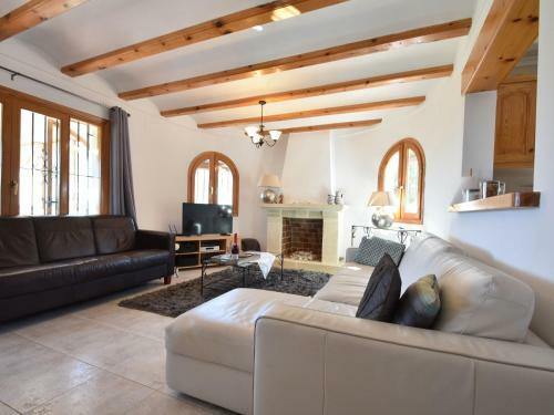 Charming Villa For 9 People Distributed Over 2 Floors, Private Pool