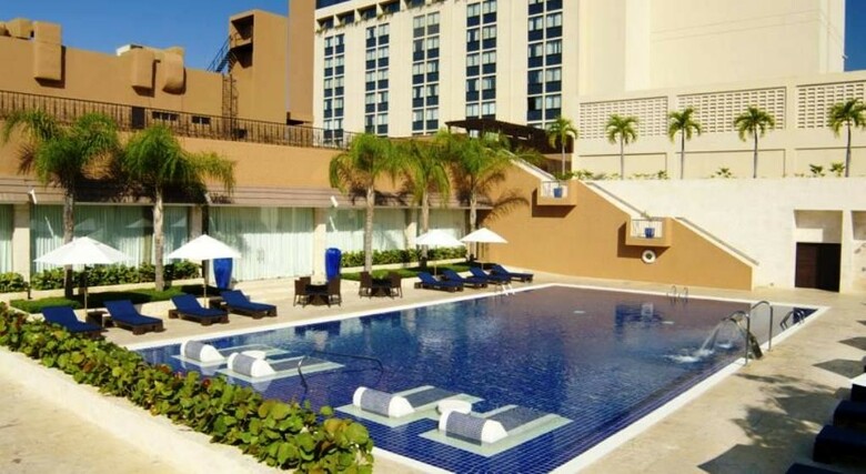 Hotel Barcel� Santo Domingo