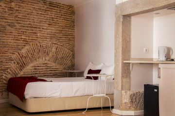Hotel Lisbon Arsenal Suites