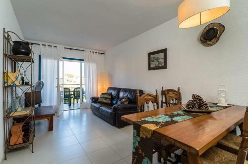 Calella de Palafrugell Apartment Sleeps 4 Pool