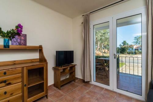 Calella de Palafrugell Apartment Sleeps 4 Air Con