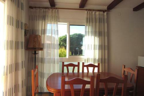 Calella de Palafrugell Apartment Sleeps 4 Pool