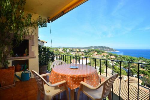 Calella de Palafrugell Apartment Sleeps 4 Pool