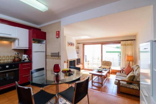Calella de Palafrugell Apartment Sleeps 6 Pool
