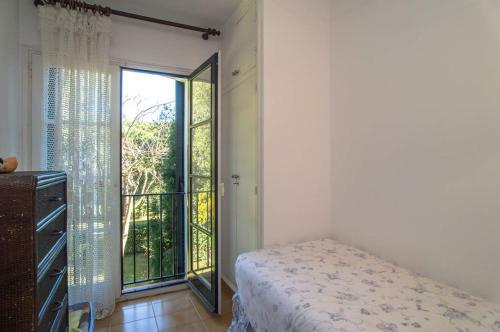 Calella de Palafrugell Holiday Home Sleeps 6 With Pool