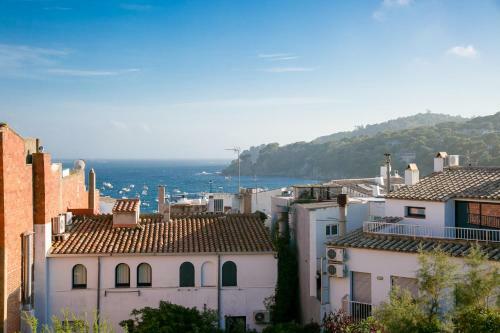 Calella de Palafrugell Apartment Sleeps 7