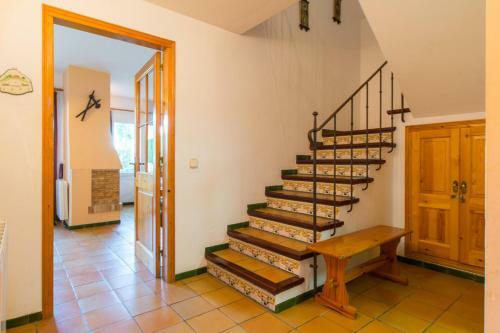 L-1 Calella de Palafrugell 8 Pax