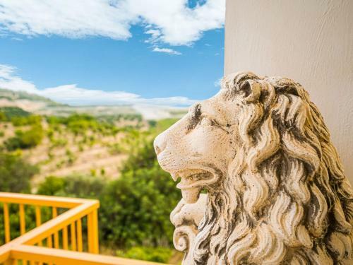 Delightful Holiday Home In Callosa D' Ensarria With Pool