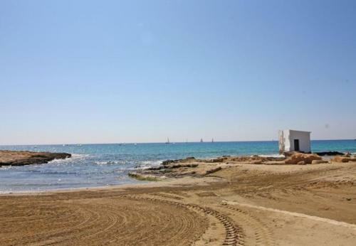 Calpe Apartment Sleeps 5 With Pool Air Con And Wifi