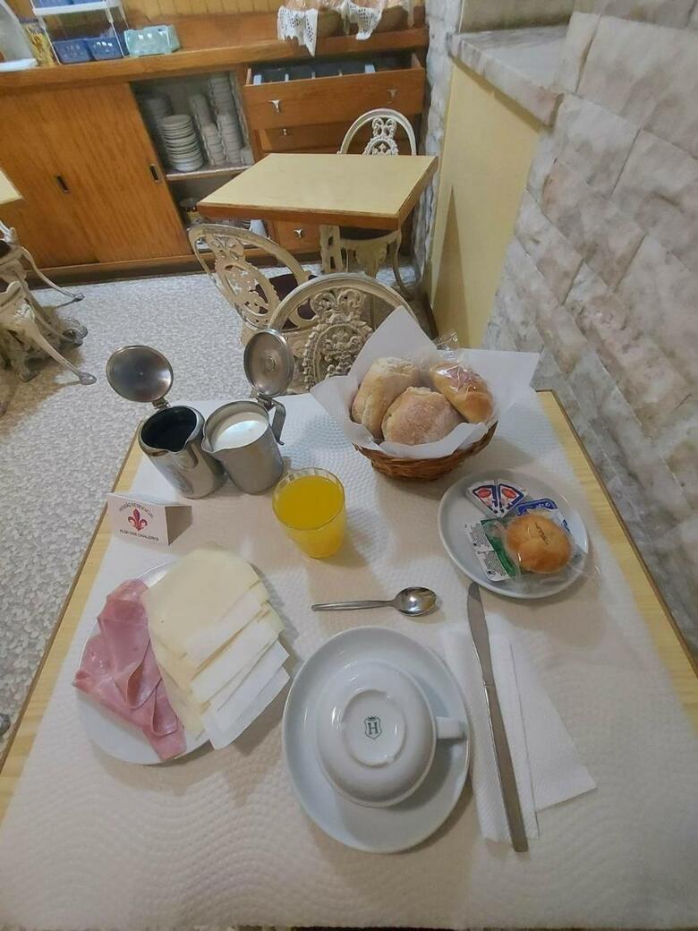 Hostal Pensao Residencial Flor Dos Cavaleiros