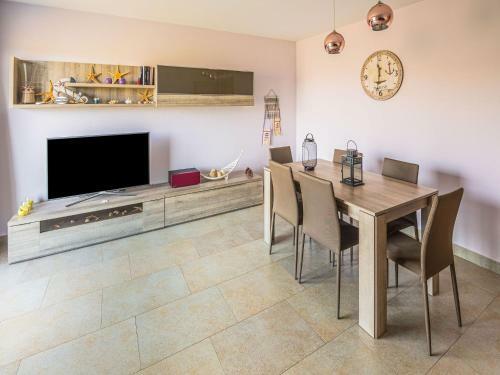 Marvelous Apartment In Cambrils With Swimming Pool