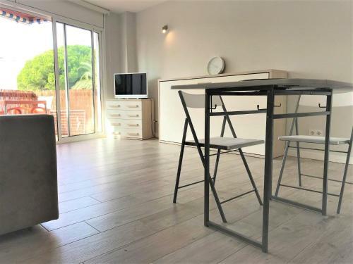 Apartamento Estudio Reformado En Zona Regueral - 123a