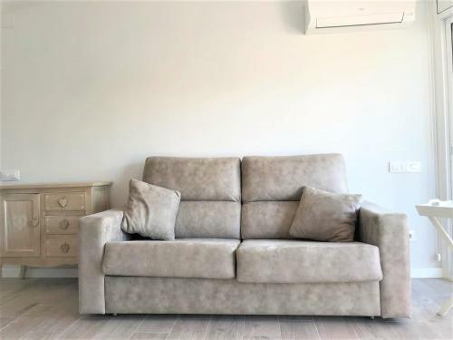 Apartamento Estudio Reformado En Zona Regueral - 123a
