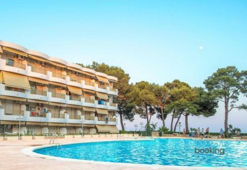 Apartamento Internacional Cambrils, Climatizado Y Con Piscina