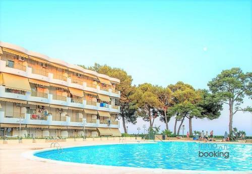 Apartamento Internacional Cambrils, Climatizado Y Con Piscina