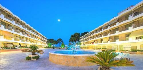 Apartamento Internacional Cambrils, Climatizado Y Con Piscina