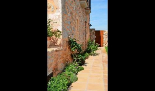 Capellades Apartment Sleeps 7 With Pool