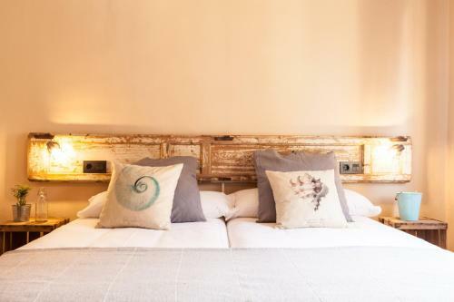 Hostal The Old Seaman Bed & Breakfast