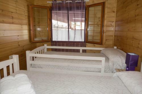 Preciosa Casa De Madera Con Piscina