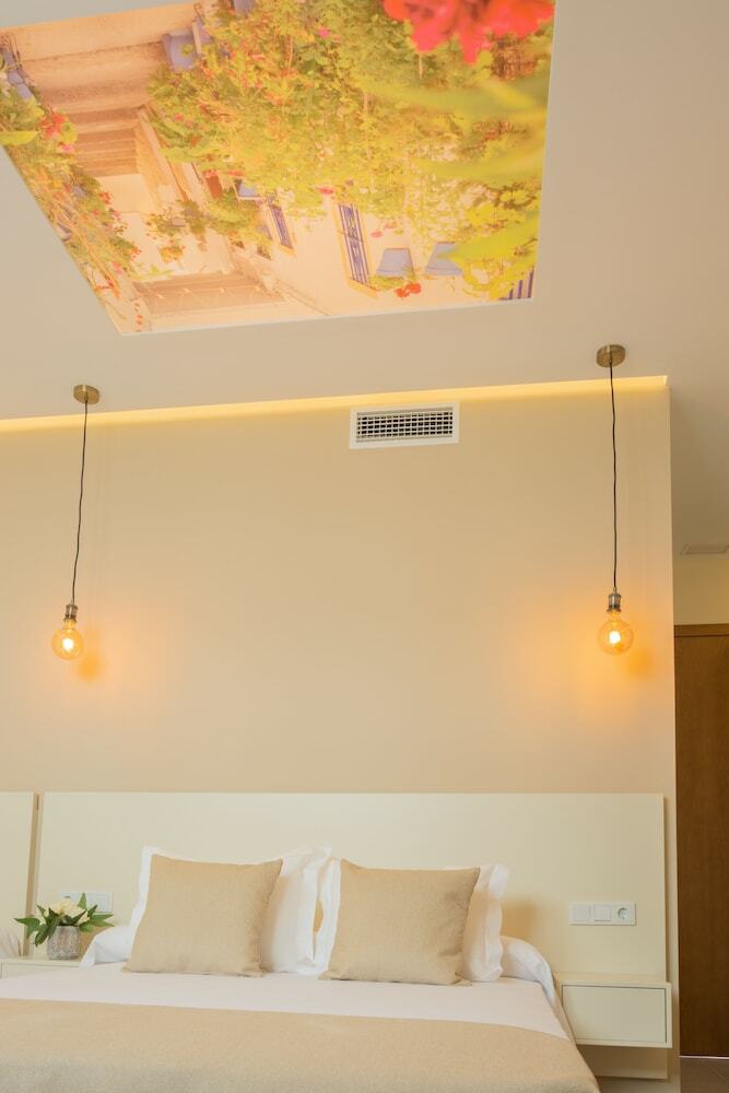 Hostal La Mina