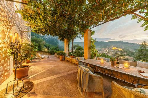 Deia Town House Sleeps 8 With Pool And Air Con