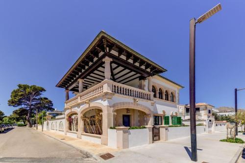 Port de Pollenca Villa Sleeps 8