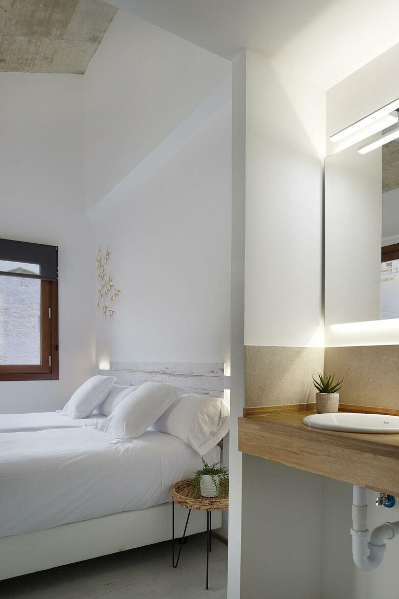 Hostal Estella Rooms - Autocheckin